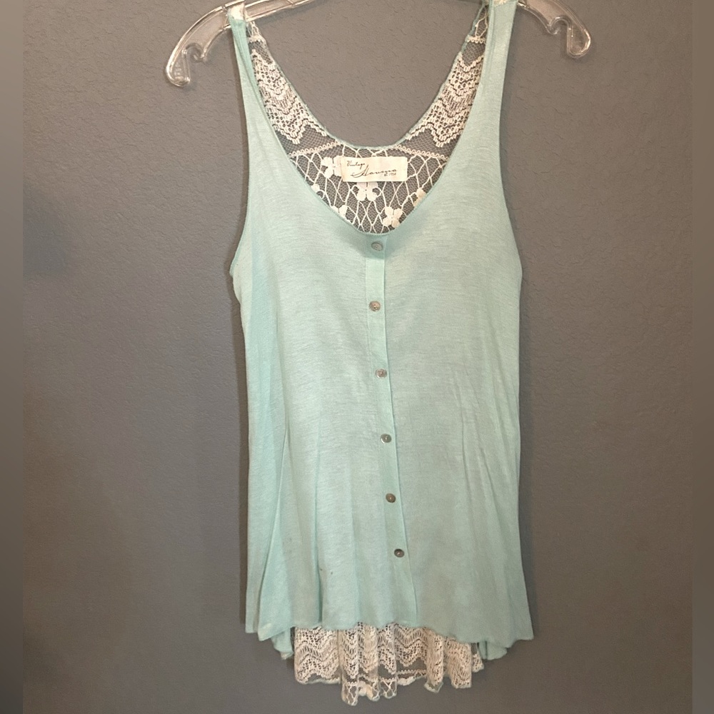 Lace back tank top